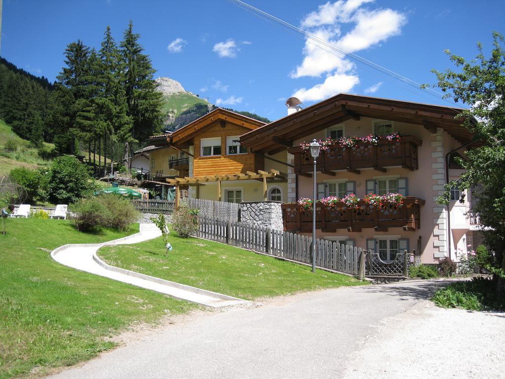 Appartamenti Residence Rodolon Campestrin Exteriör bild